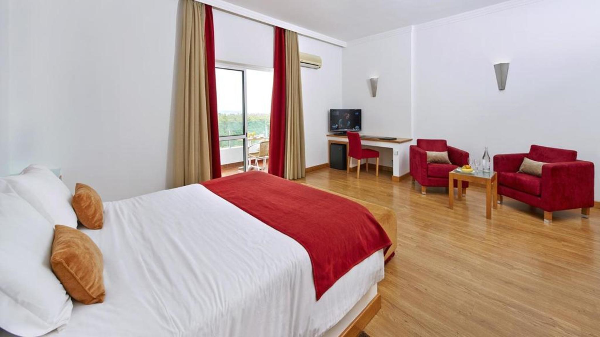 Alcazar Hotel & Spa Монте-Горду Екстер'єр фото